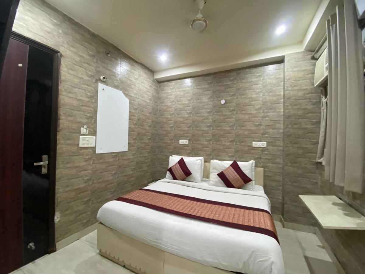 Red Chilly 3* New Delhi